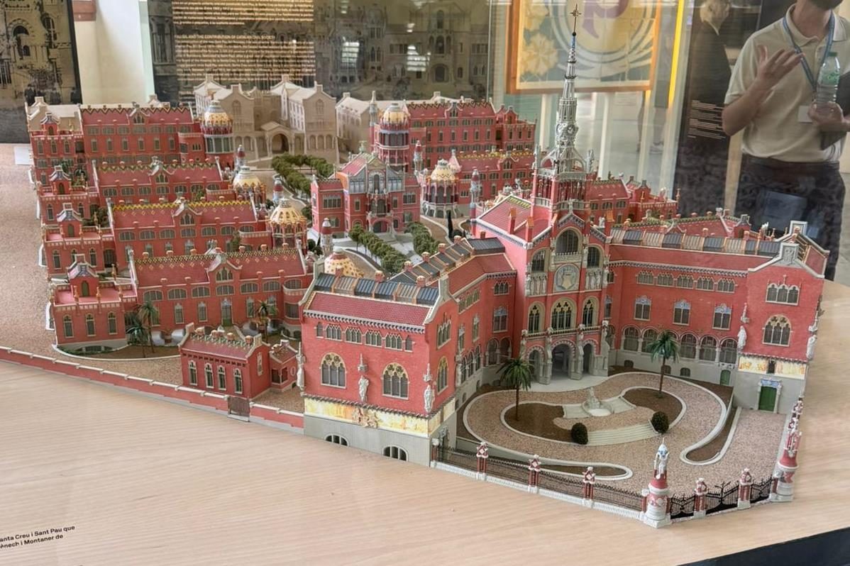 Modernist Hospital de la Santa Creu's model, Barcelona (by Francesco Motolese, 2024).jpeg